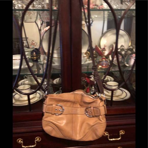 Vintaged Coach tan soft leather purse - Picture 2 of 4